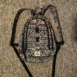 dakine backpack , 6.5 L